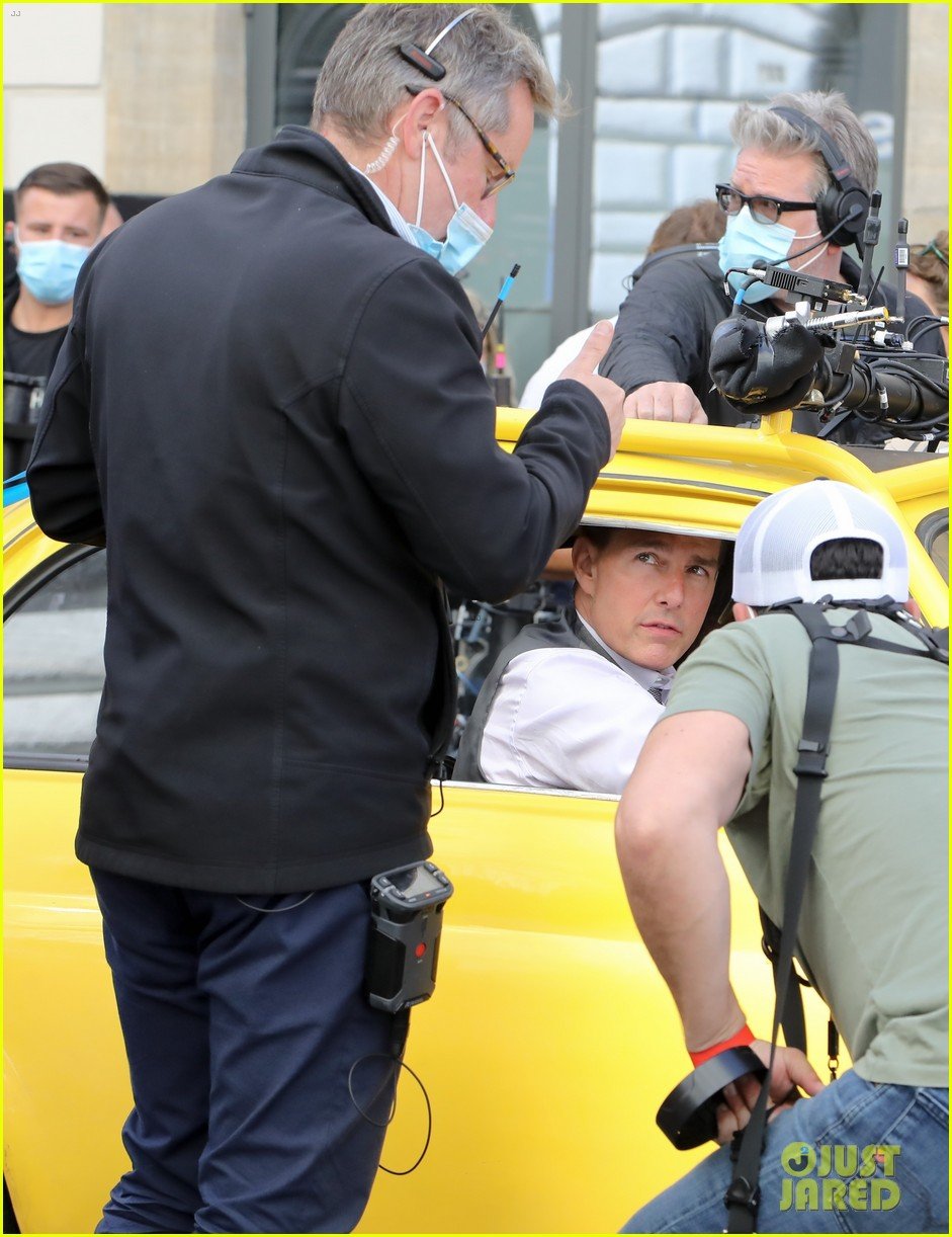 Tom Cruise Is All Smiles Filming 'Mission Impossible 7' in Rome Photo