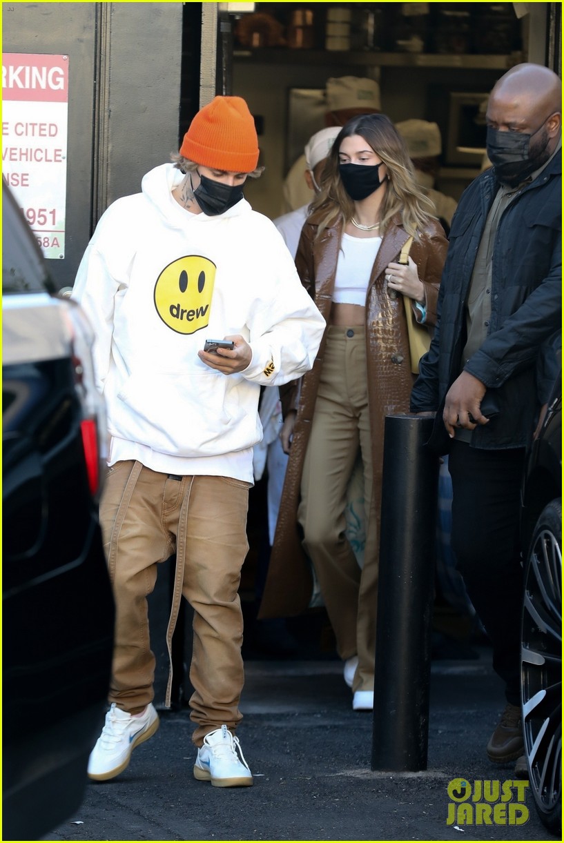 justin bieber lunch with wife hailey bieber 114501923