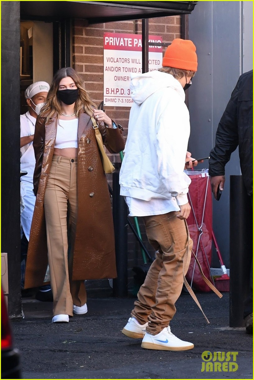 justin bieber lunch with wife hailey bieber 254501937