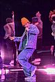 justin bieber opens american music awards lonely and holy 17