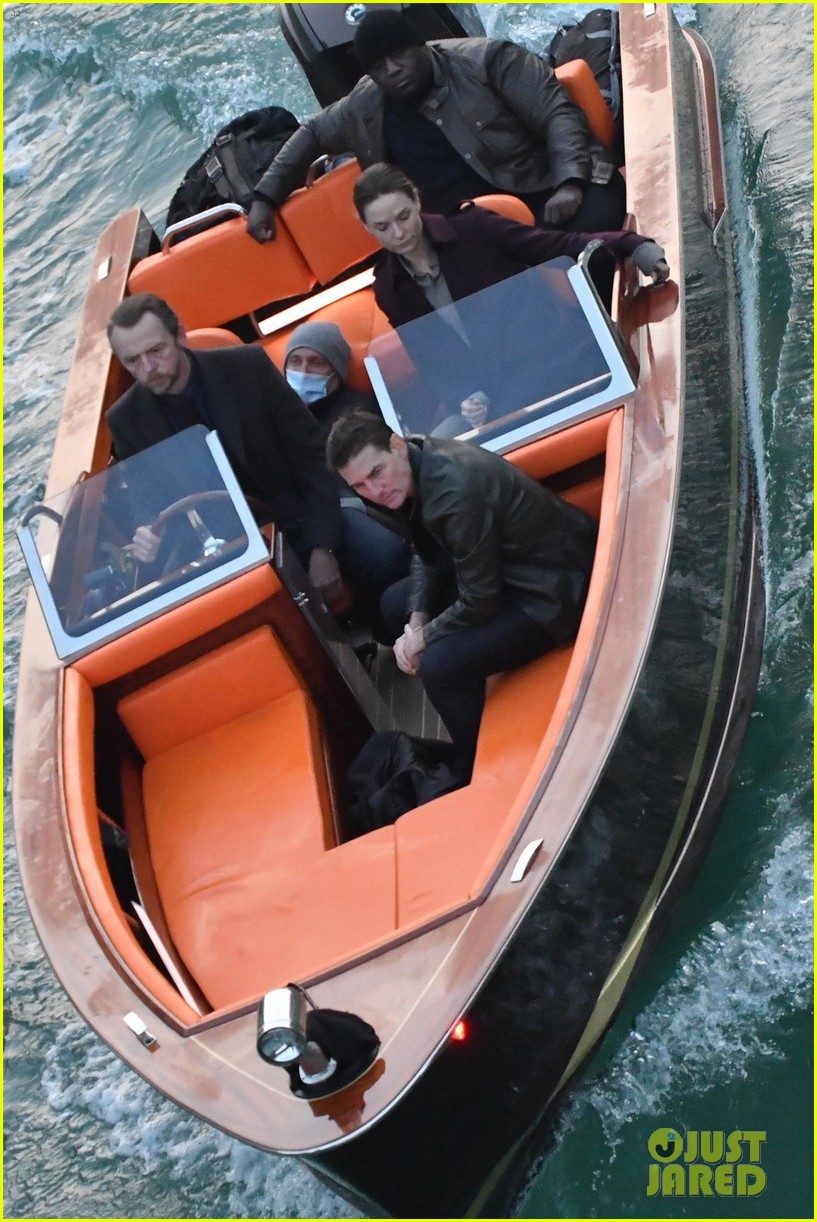 tom cruise mission impossible final scenes boat 644500418