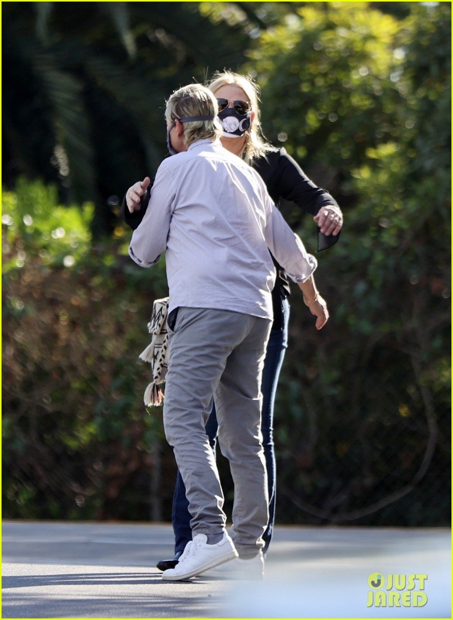 ellen degeneres goes shopping with rob lowes wife 32