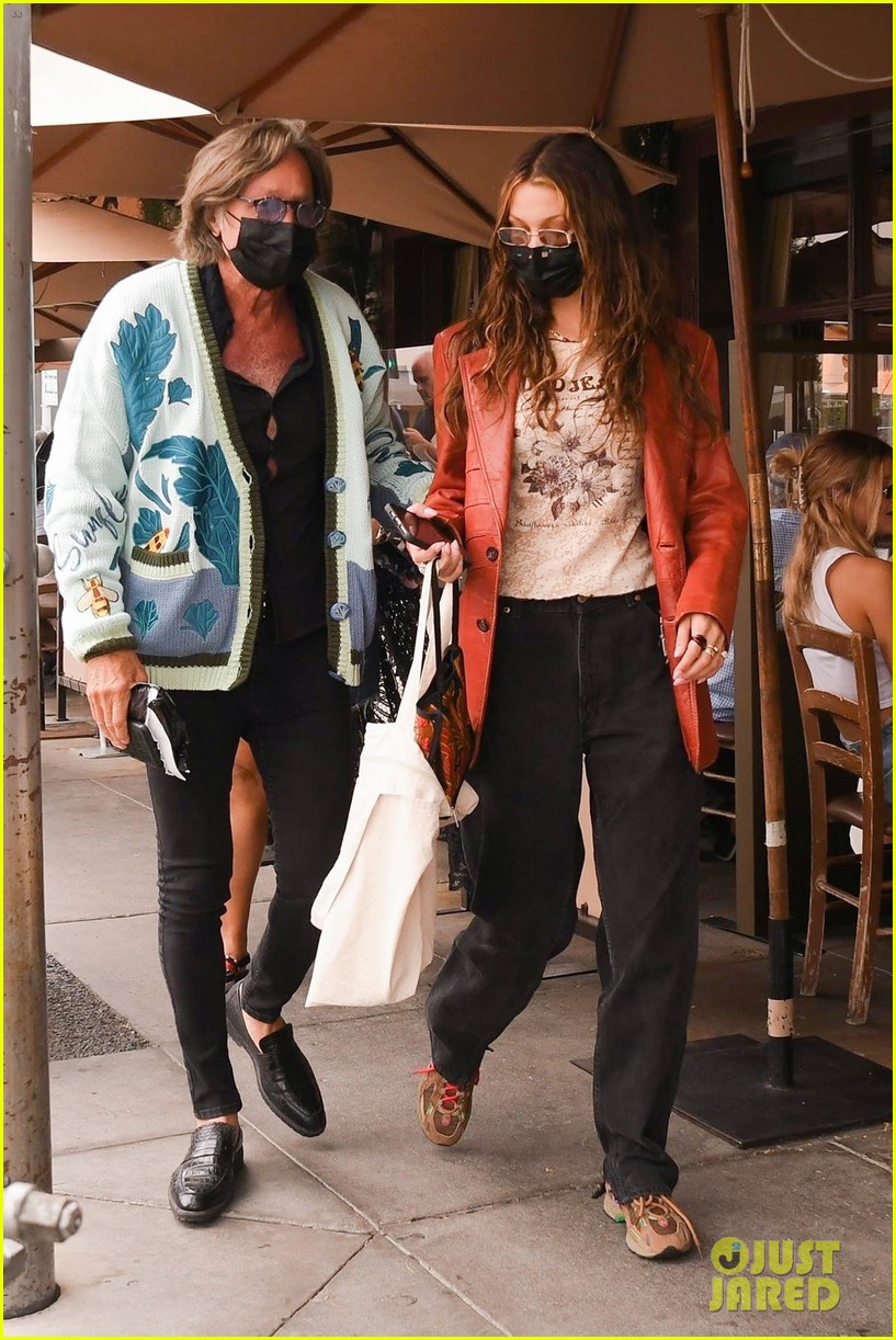 bella hadid takes her dad to lunch for his birthday 044498167
