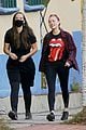 amber heard all smiles hanging out with a friend 03