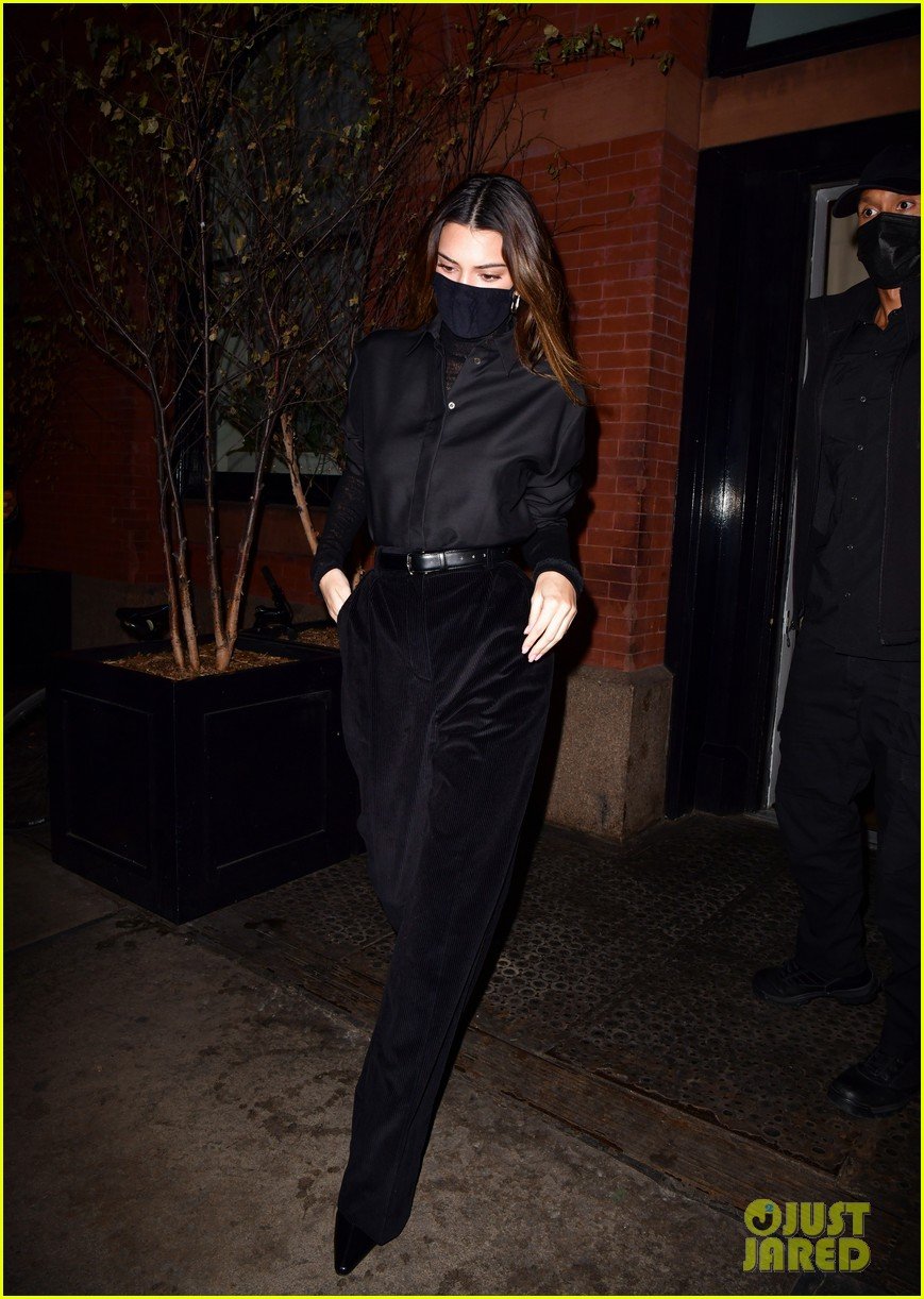 kendall jenner bella hadid out for dinner 01