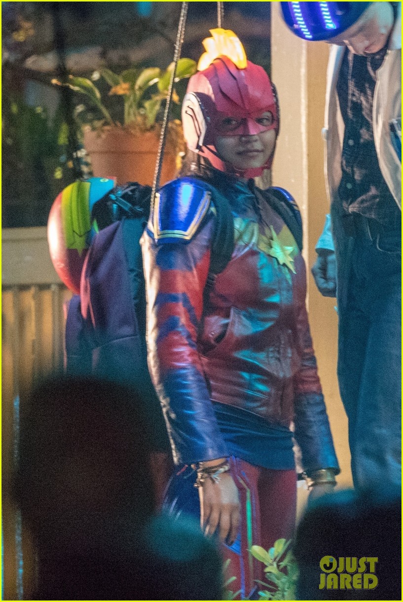 Iman Vellani Suits Up as 'Ms. Marvel' in More First Look Photos!: Photo ...