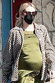 emma roberts shows off cool pregnancy style 04