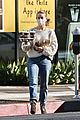 julianne hough gets coffee with mom 03