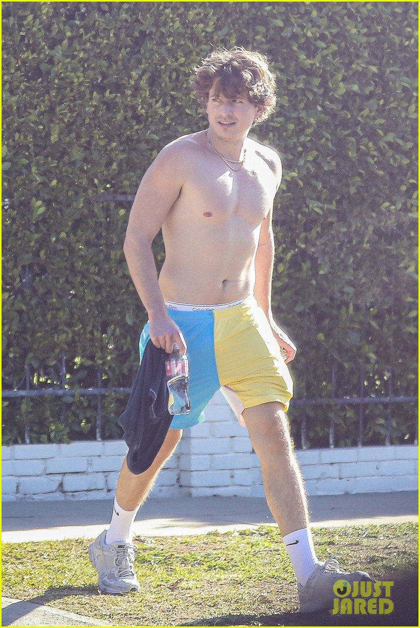 charlie puth shirtless after workout 194507085
