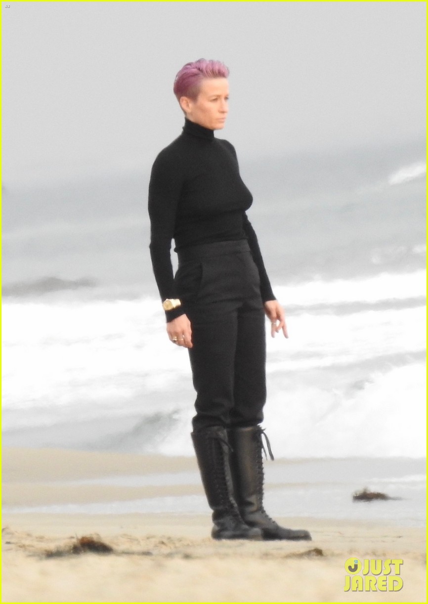 Megan Rapinoe & Sue Bird Hit the Beach for a Photo Shoot After Their