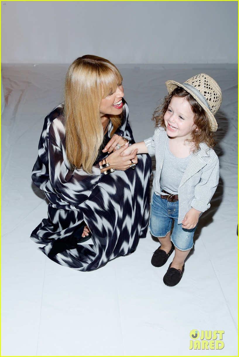 Rachel Zoe S Son Skyler Hospitalized After Ski Lift Accident She Says She S Scarred For Life