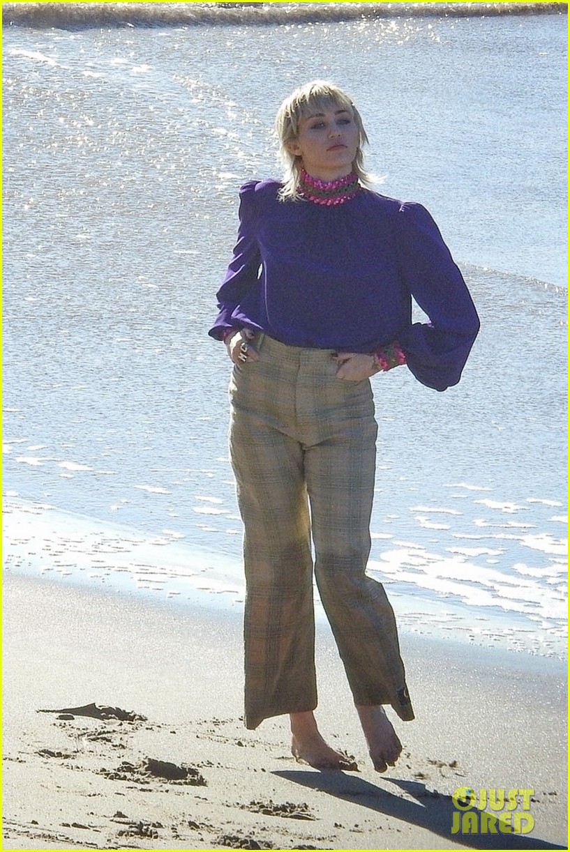 miley cyrus filming new music video at beach 46