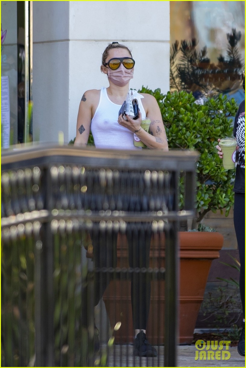 miley cyrus braless in see through tank top 114518915