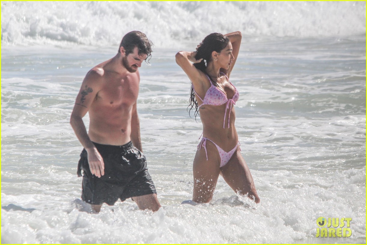 drew taggart chantel jeffries show off hot bods in mexico 26