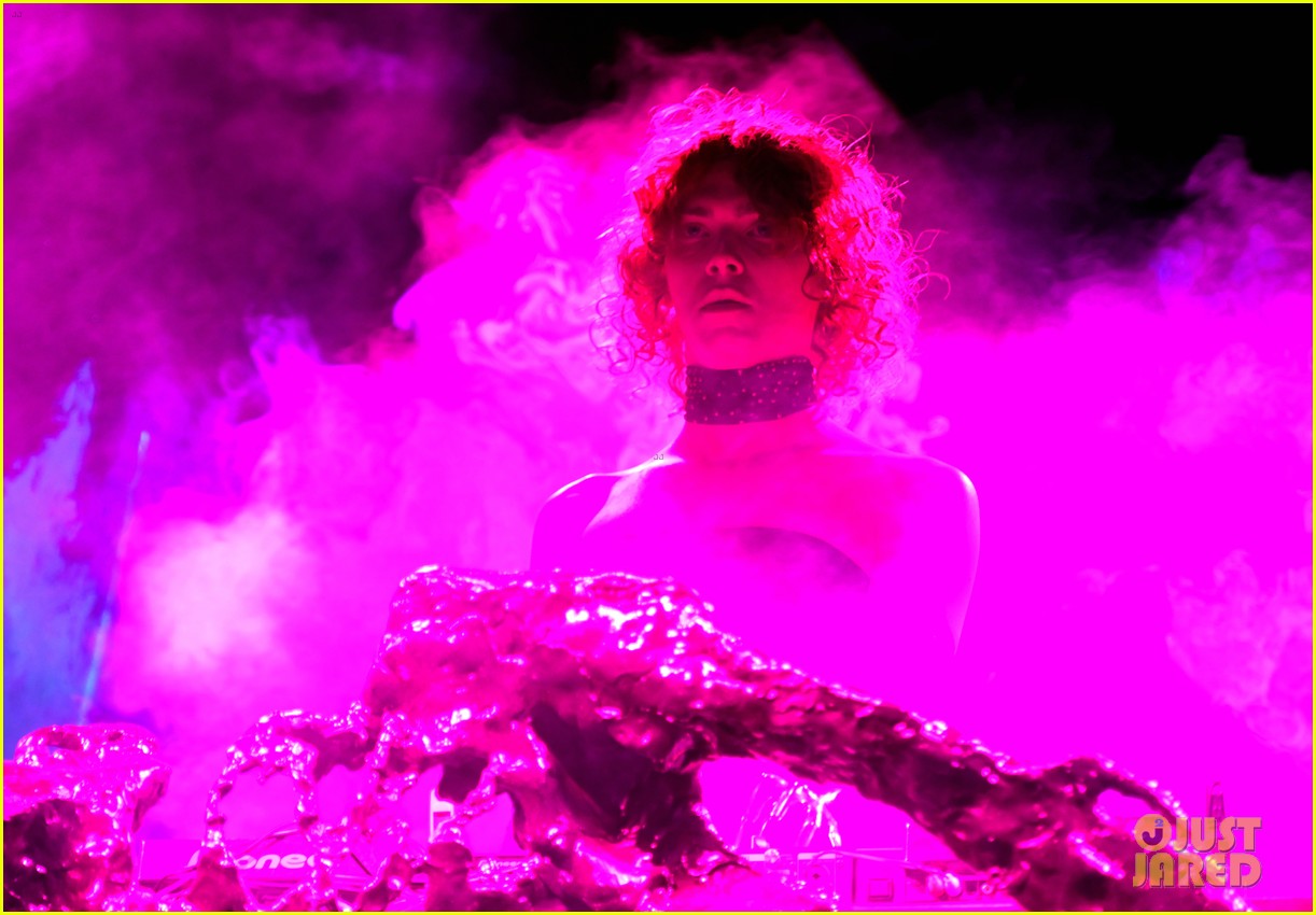 Electronic Music Star SOPHIE Has Died at 34: Photo 4520745 | Photos