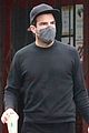 zachary quinto all black picking up lunch 02