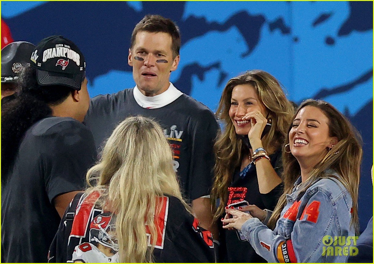 Gisele Bundchen Writes Sweet Letter to Tom Brady After His 7th Super(02)