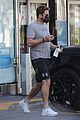 gerard butler at the gas station 03