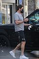 gerard butler at the gas station 05