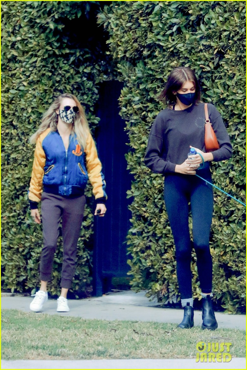 cara delevingne kaia gerber another pilates session 044524943