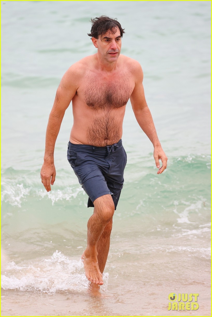 sacha baron cohen shirtless at the beach 33