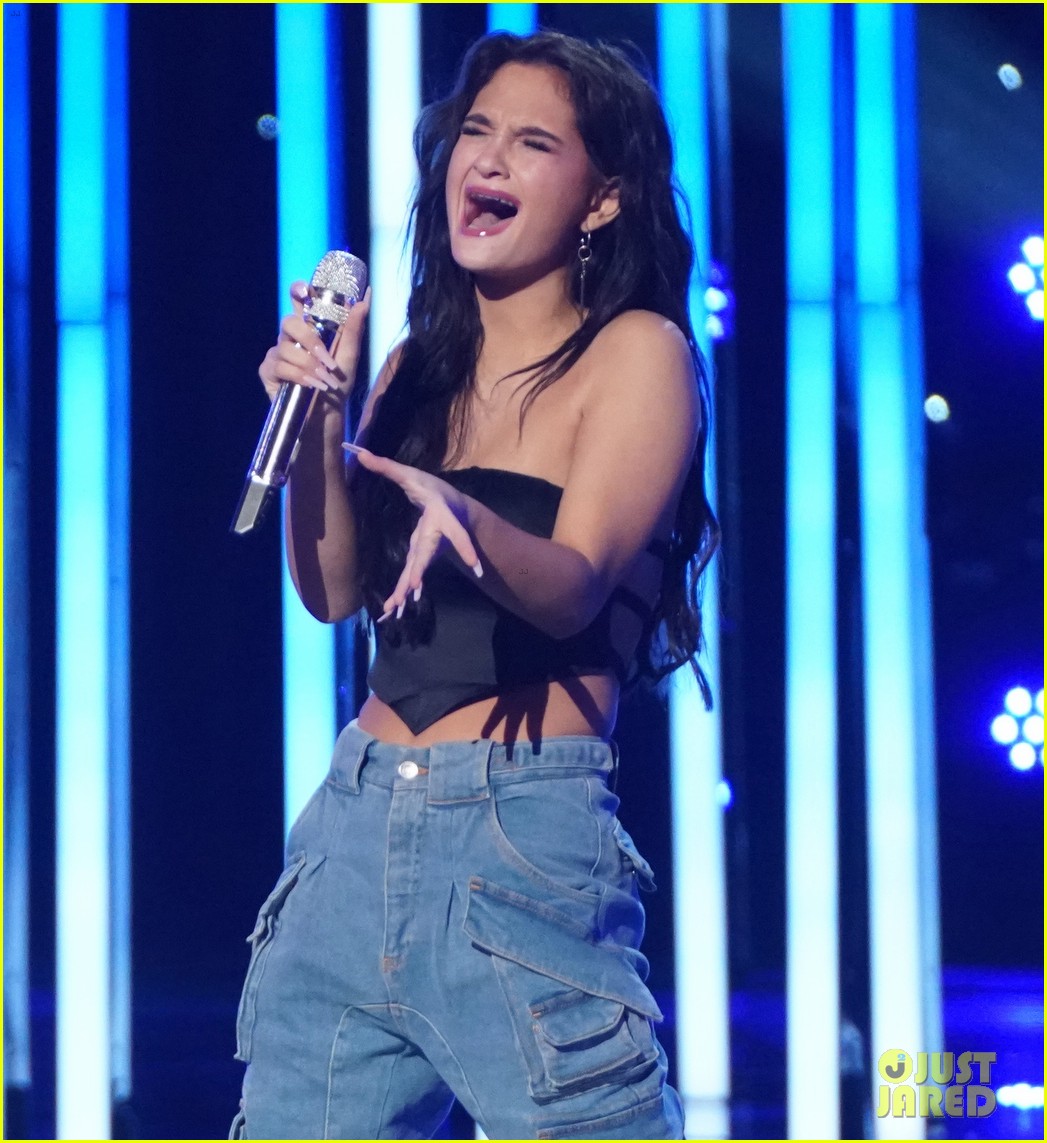 claudia conway wows american idol judges second performance 014535184