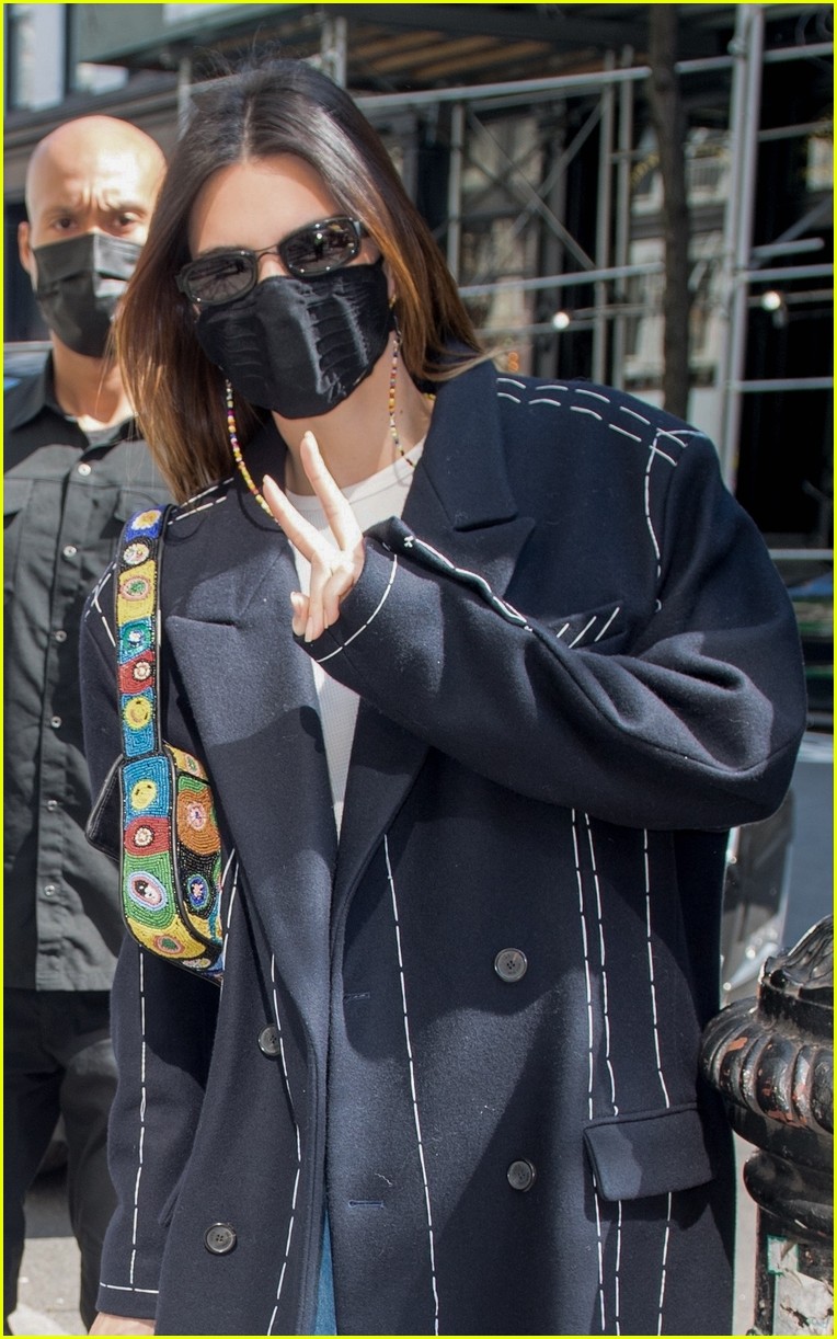 kendall jenner nyc trench 024535842