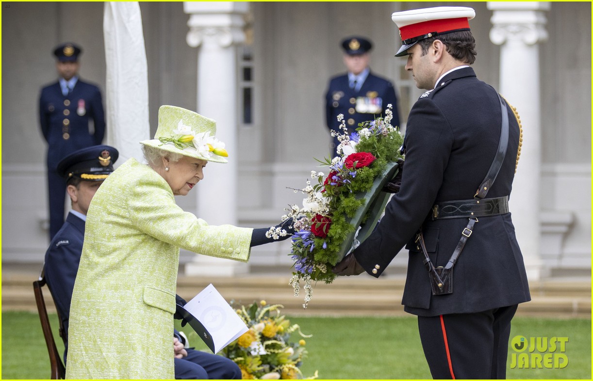 queen elizabeth first appearance 2021 024537557