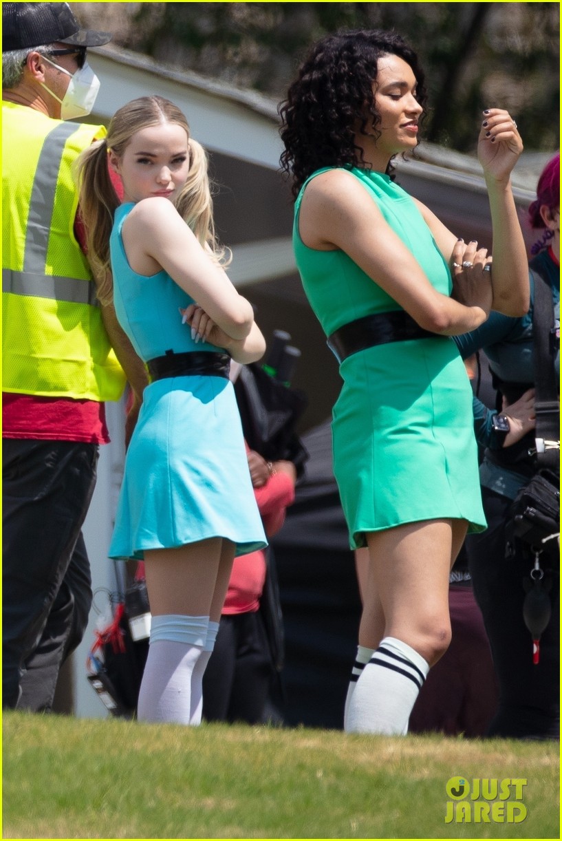 dove cameron chloe bennett yana perault get into character on first day of powerpuff 104539388