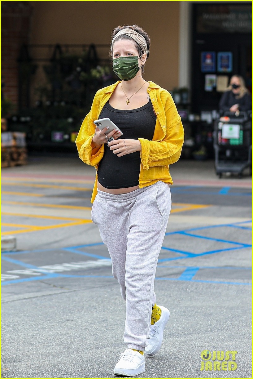 Halsey Shares a Peek of Her Baby Bump While Running Errands Photo