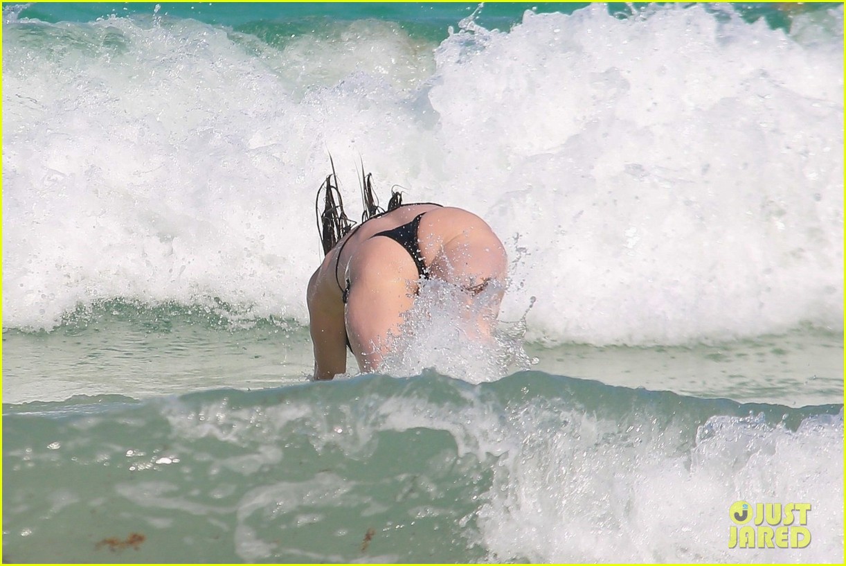 julianne hough at the beach in mexico 14