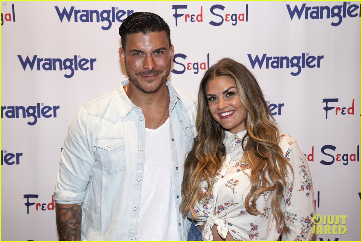 jax taylor brittany cartwright welcome baby boy 044541709