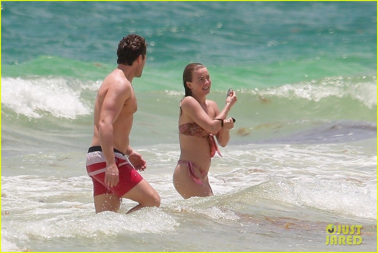 julianne hough goes for dip in ocean mexican vacation 144549511
