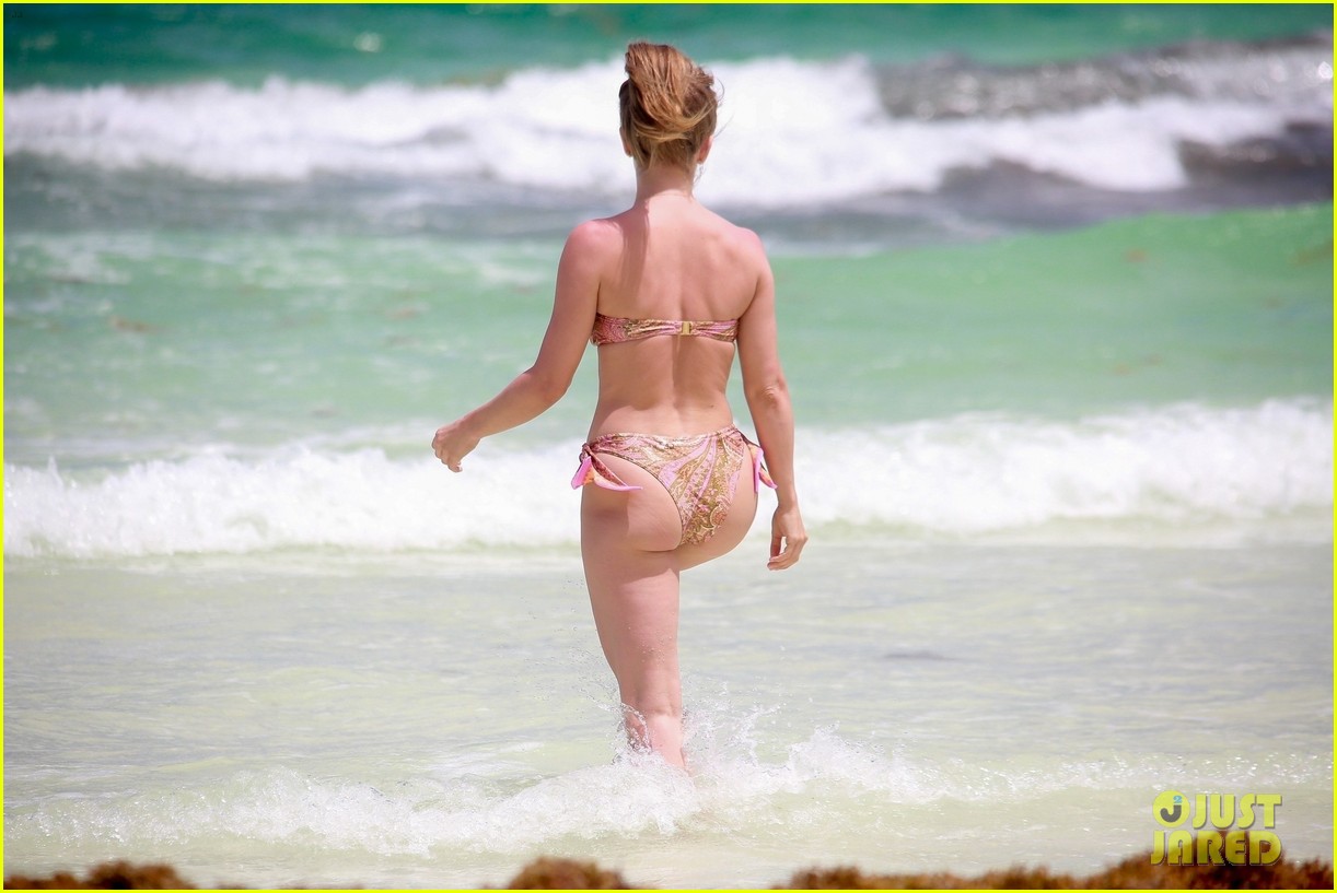 julianne hough goes for dip in ocean mexican vacation 34