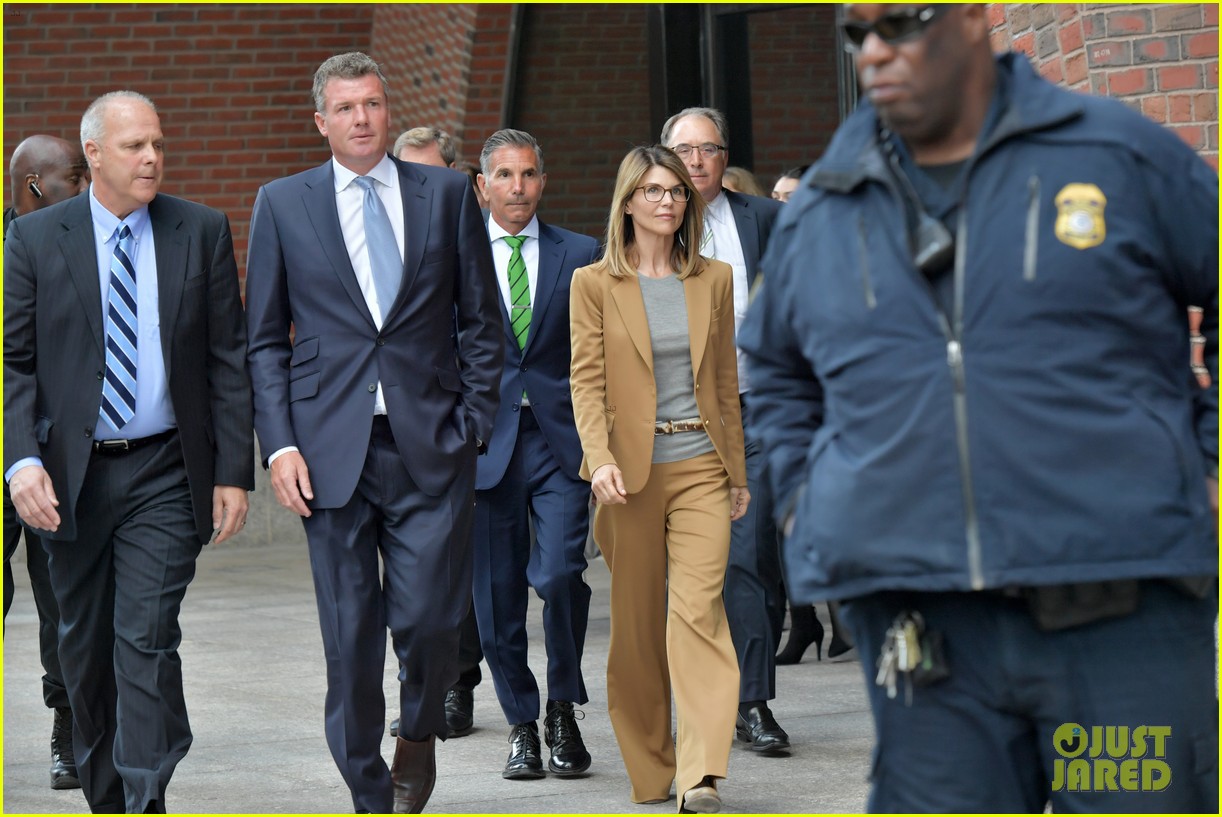 lori loughlin husband mossimo giannulli released from prison 014538793