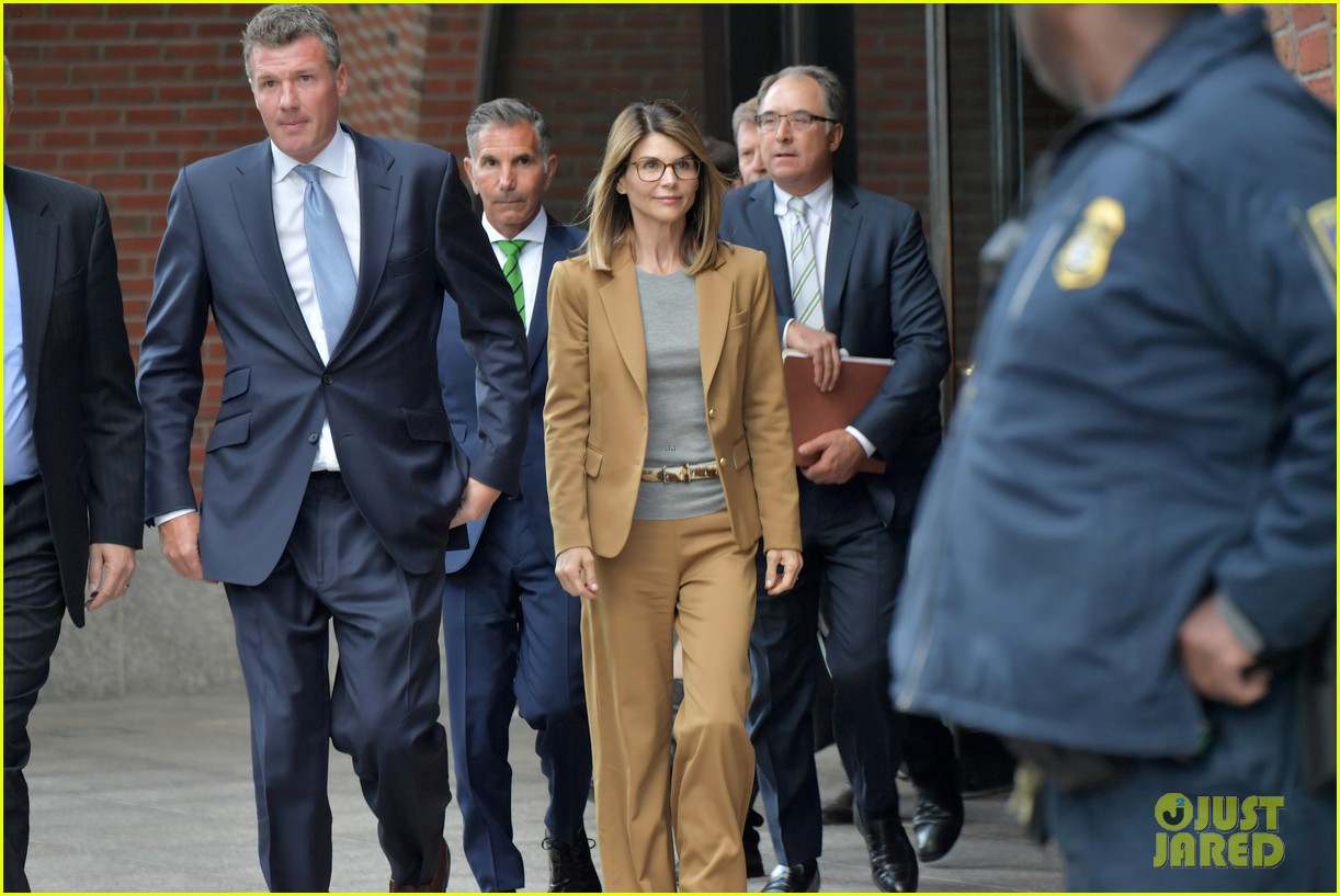 lori loughlin husband mossimo giannulli released from prison 054538393