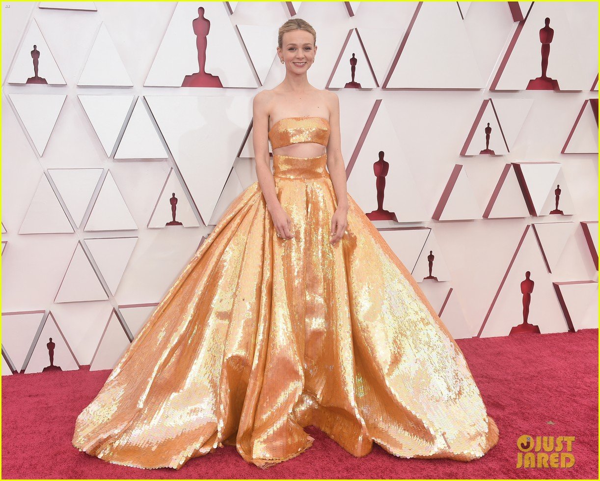 gold trend looks red carpet oscars 21