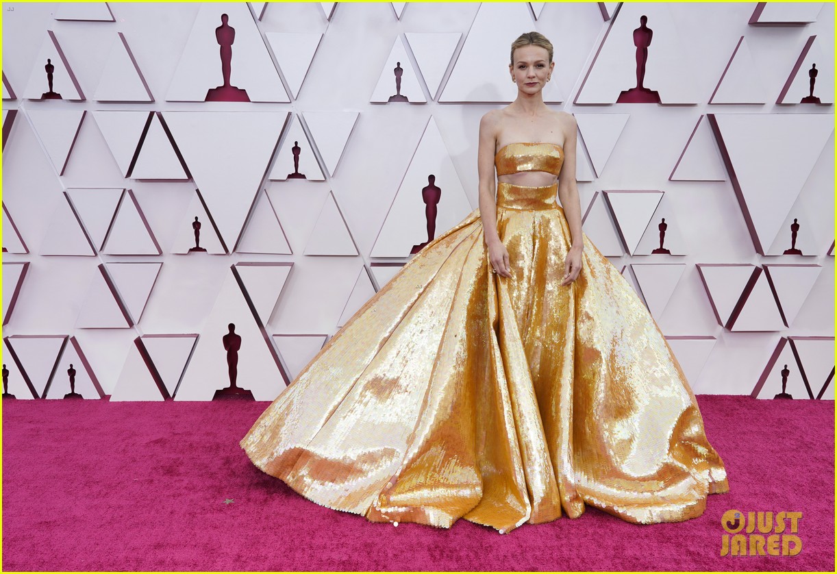 gold trend looks red carpet oscars 464547992