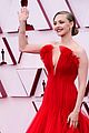 amanda seyfried wows in red at oscars 2021 06