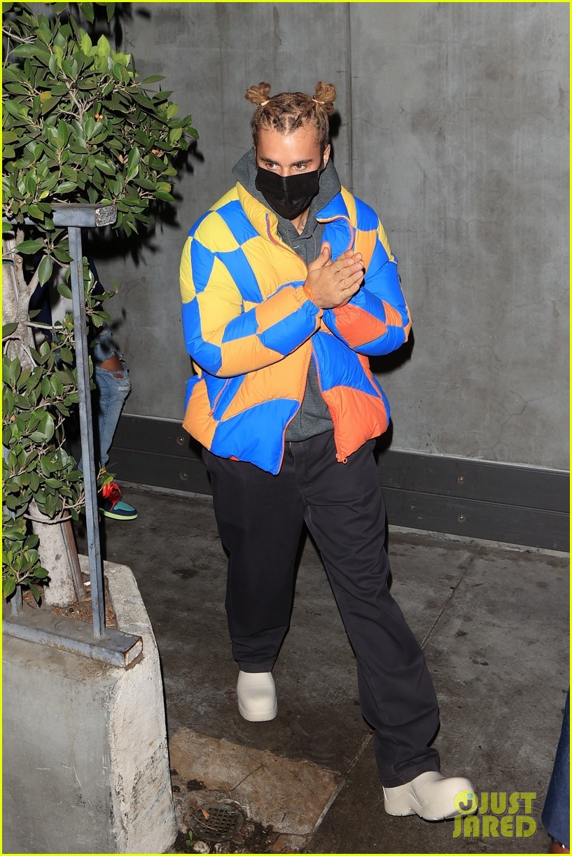 justin bieber wears hair in top knots for night out 04
