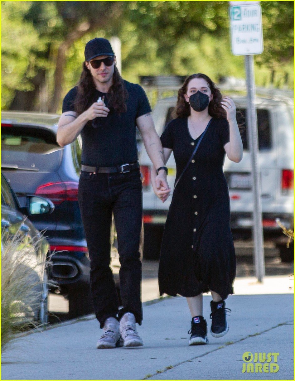 kat dennings shopping with andrew wk 33
