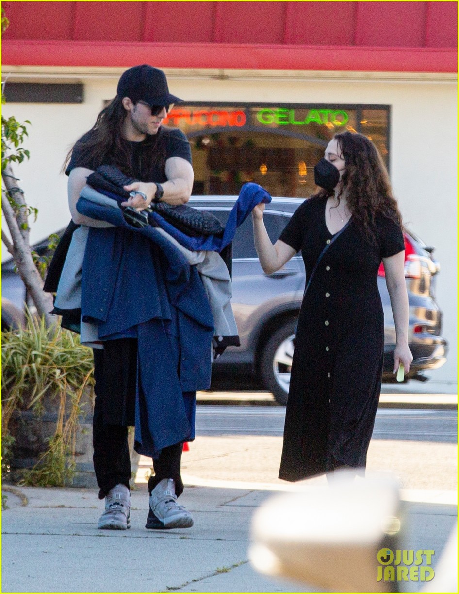kat dennings shopping with andrew wk 424560425