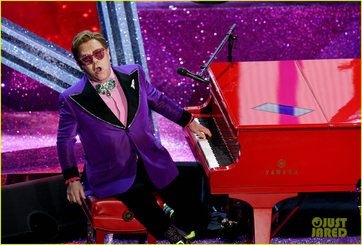 How Much Is Elton John Worth? Net Worth Revealed! Photo 4554863