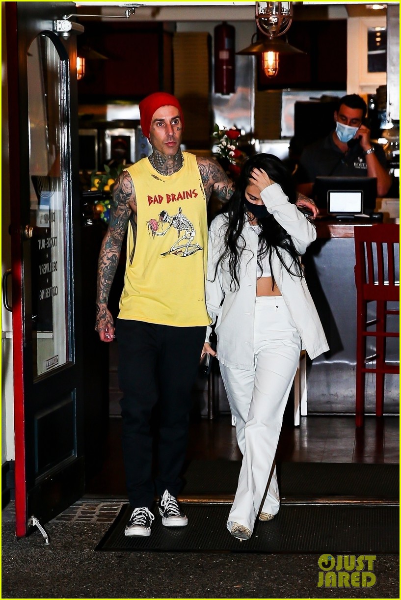 Kourtney Kardashian & Travis Barker Spotted On a PDAFilled Dinner Date