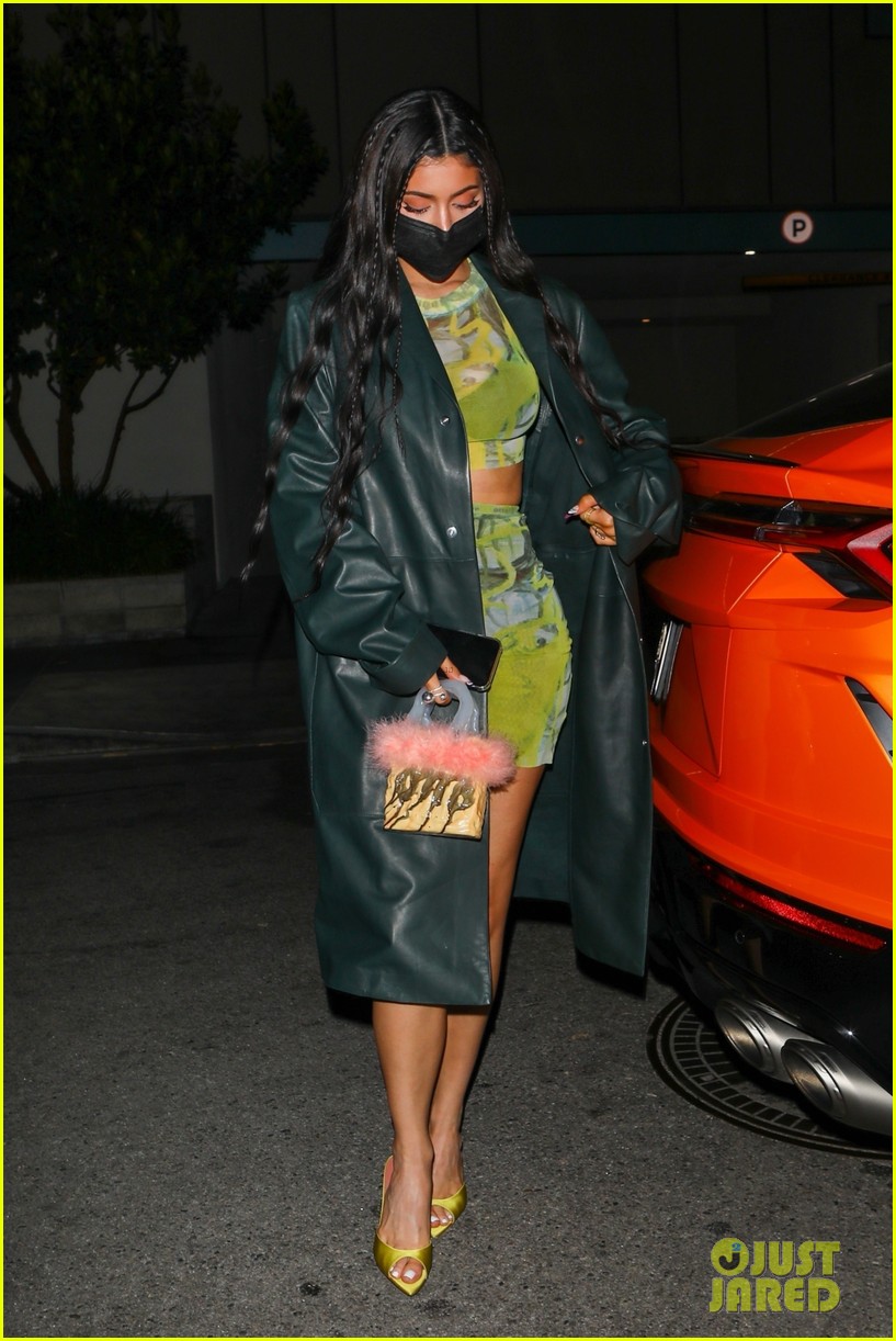 kylie jenner leaves party 164553759