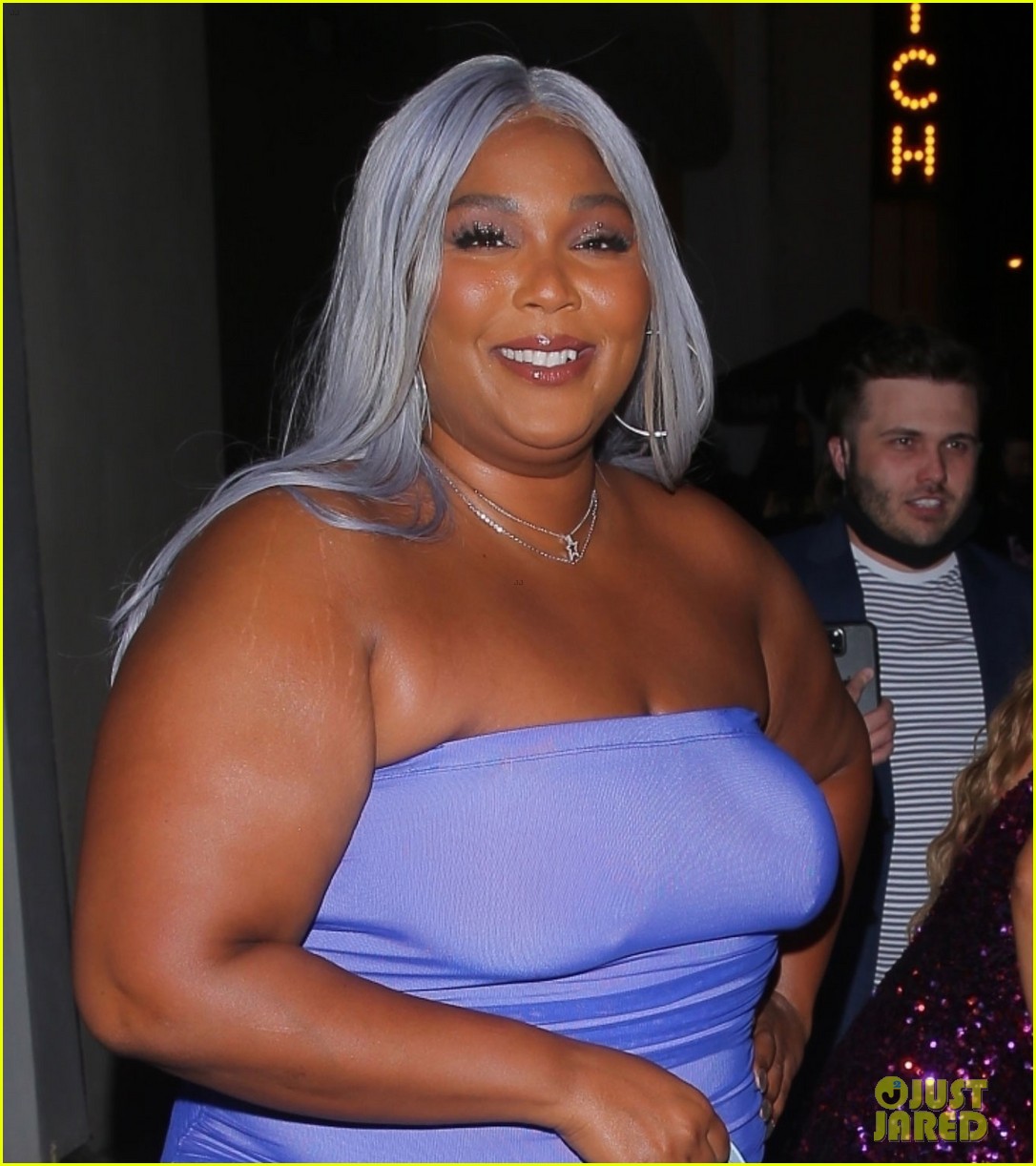 lizzo protect black people purse 04