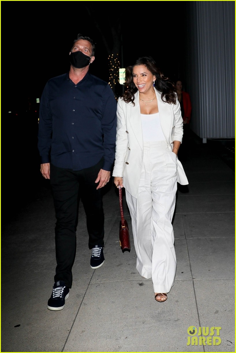 eva longoria wows in all white outfit for dinner 054562219