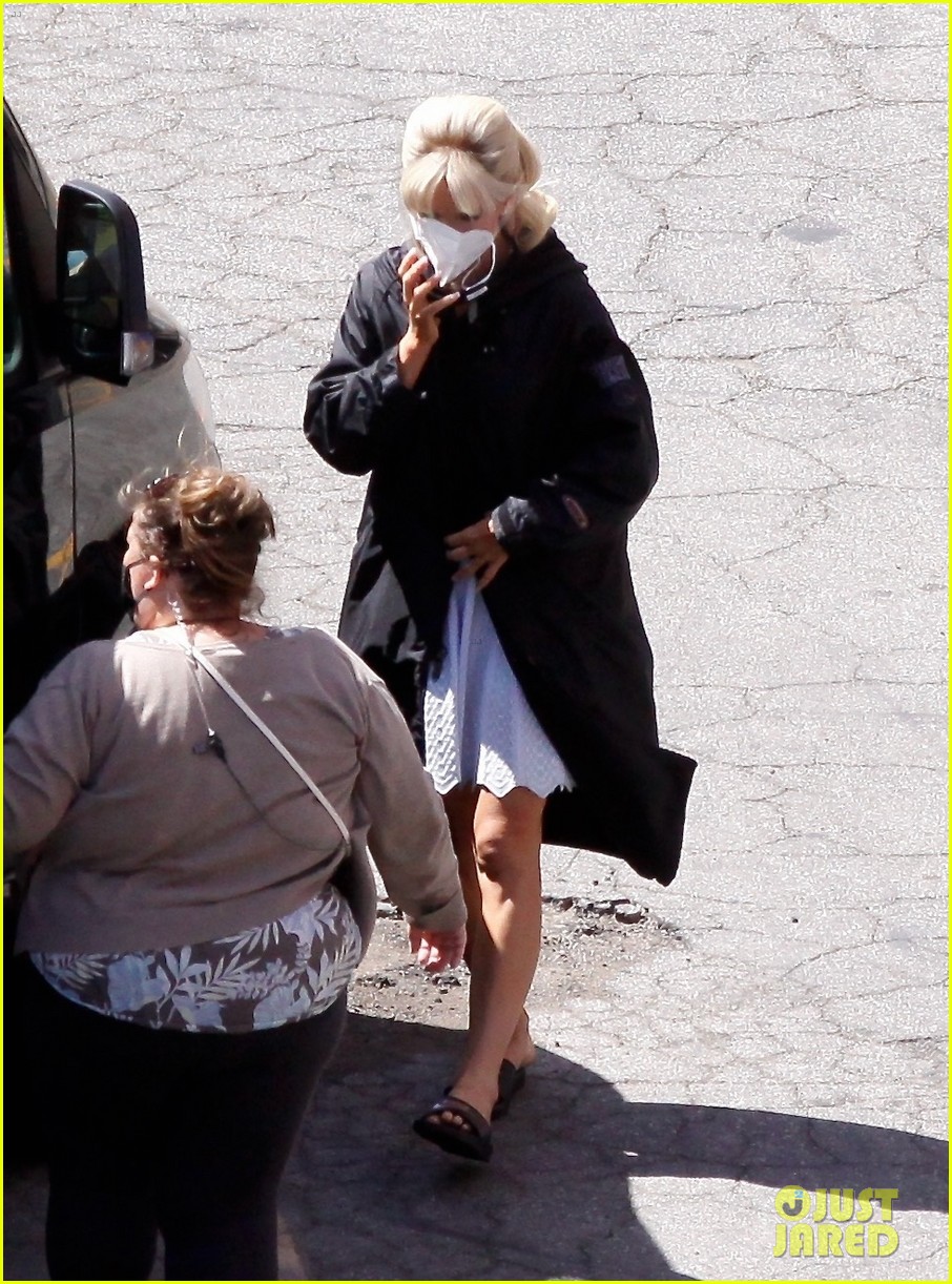 lily james as pamela anderson first set photos 114552171