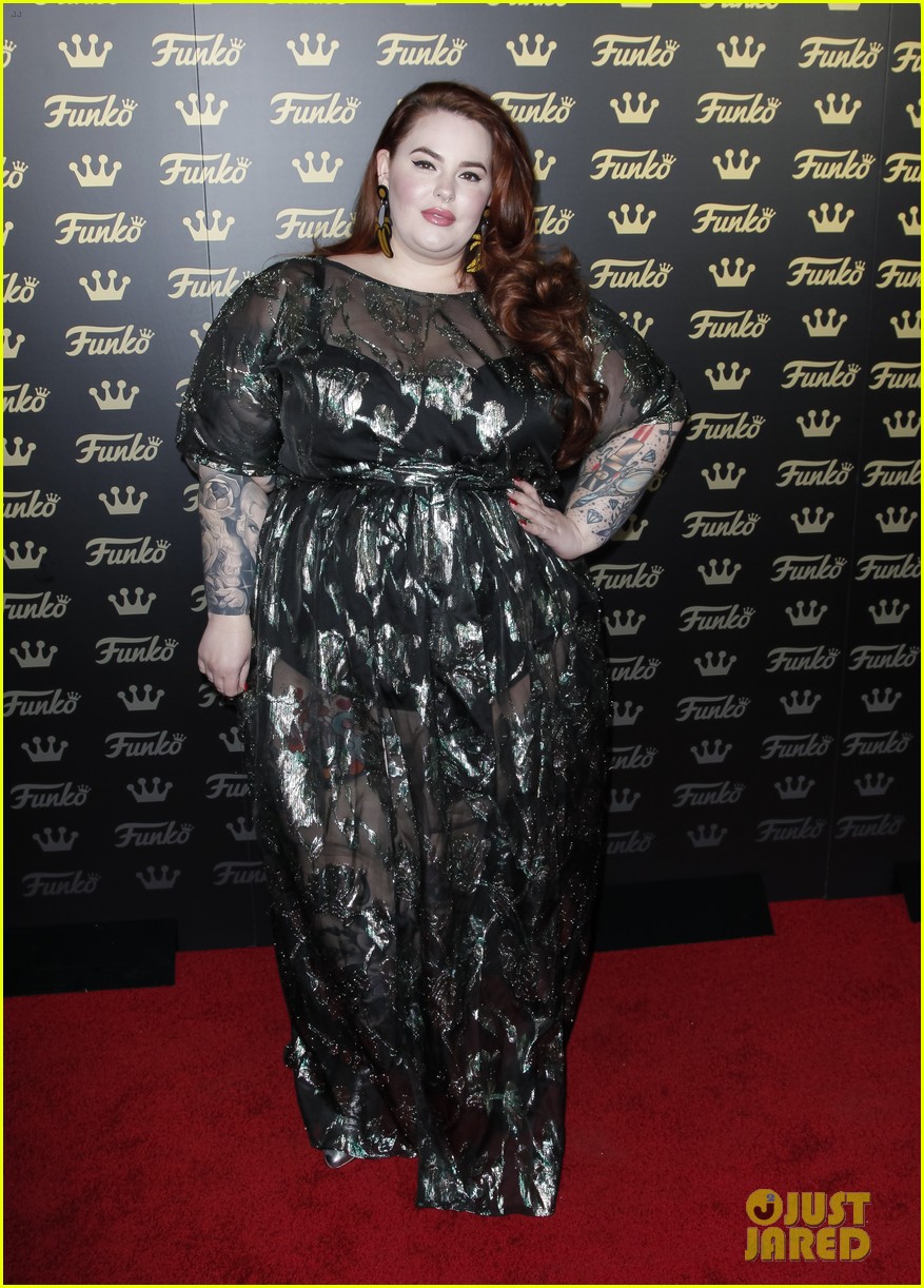 tess holliday discusses struggles with eating disorder 084551371