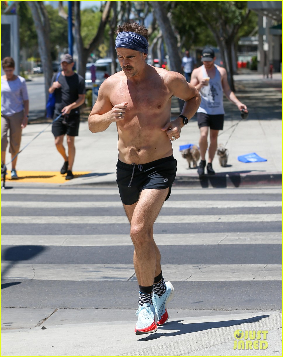 colin farrell goes shirtless for jog around la 03